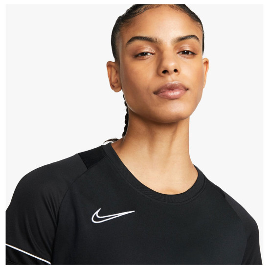 Nike Γυναικεία κοντομάνικη μπλούζα Dri-FIT Academy